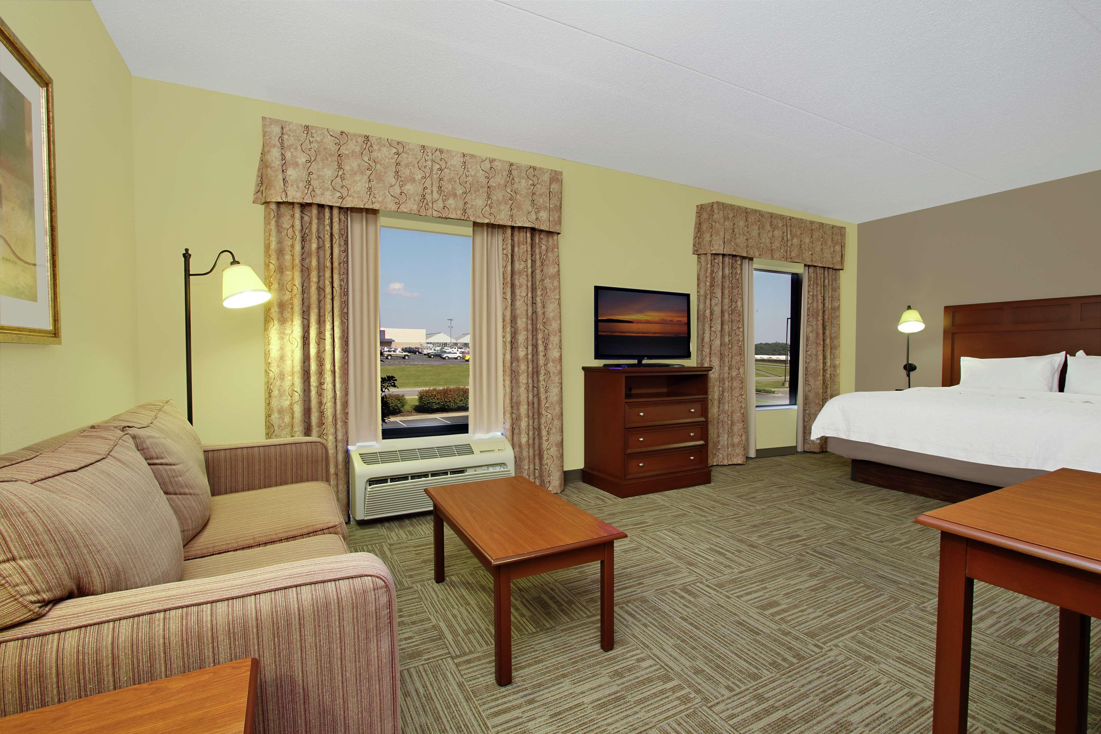 Hampton Inn & Suites Murray Exterior photo