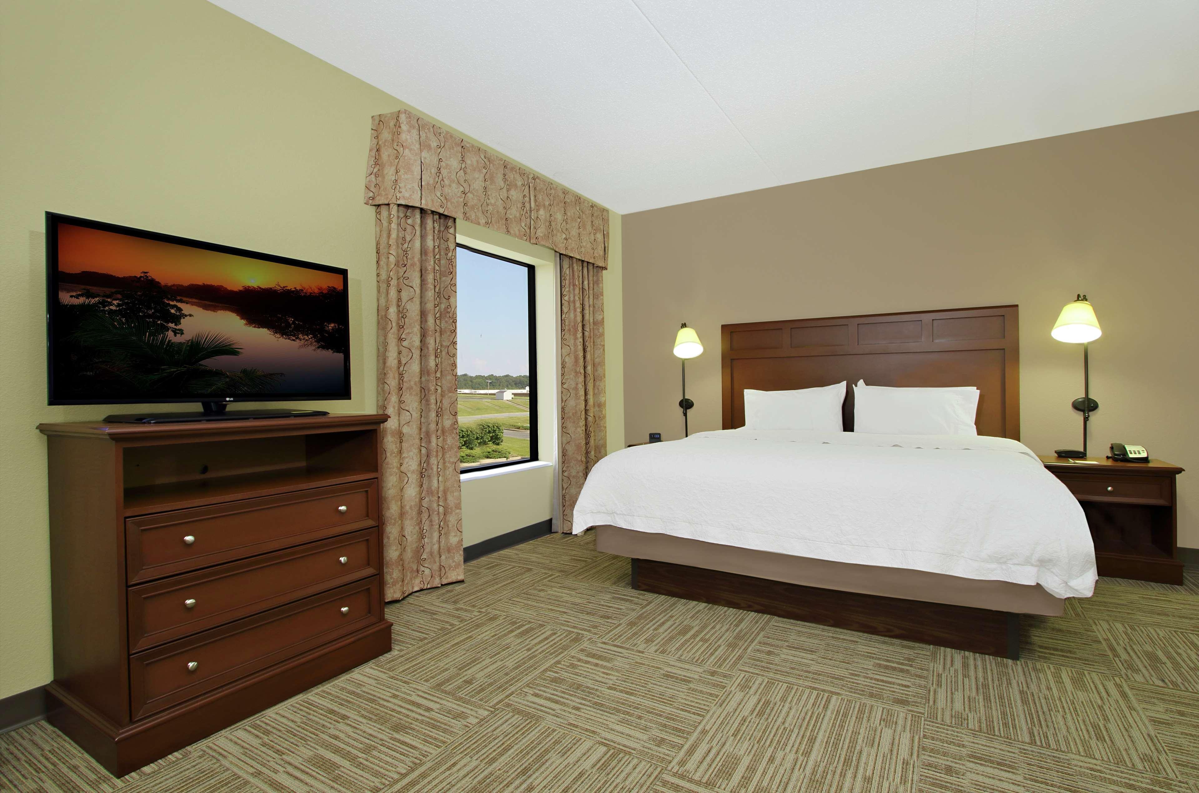 Hampton Inn & Suites Murray Exterior photo
