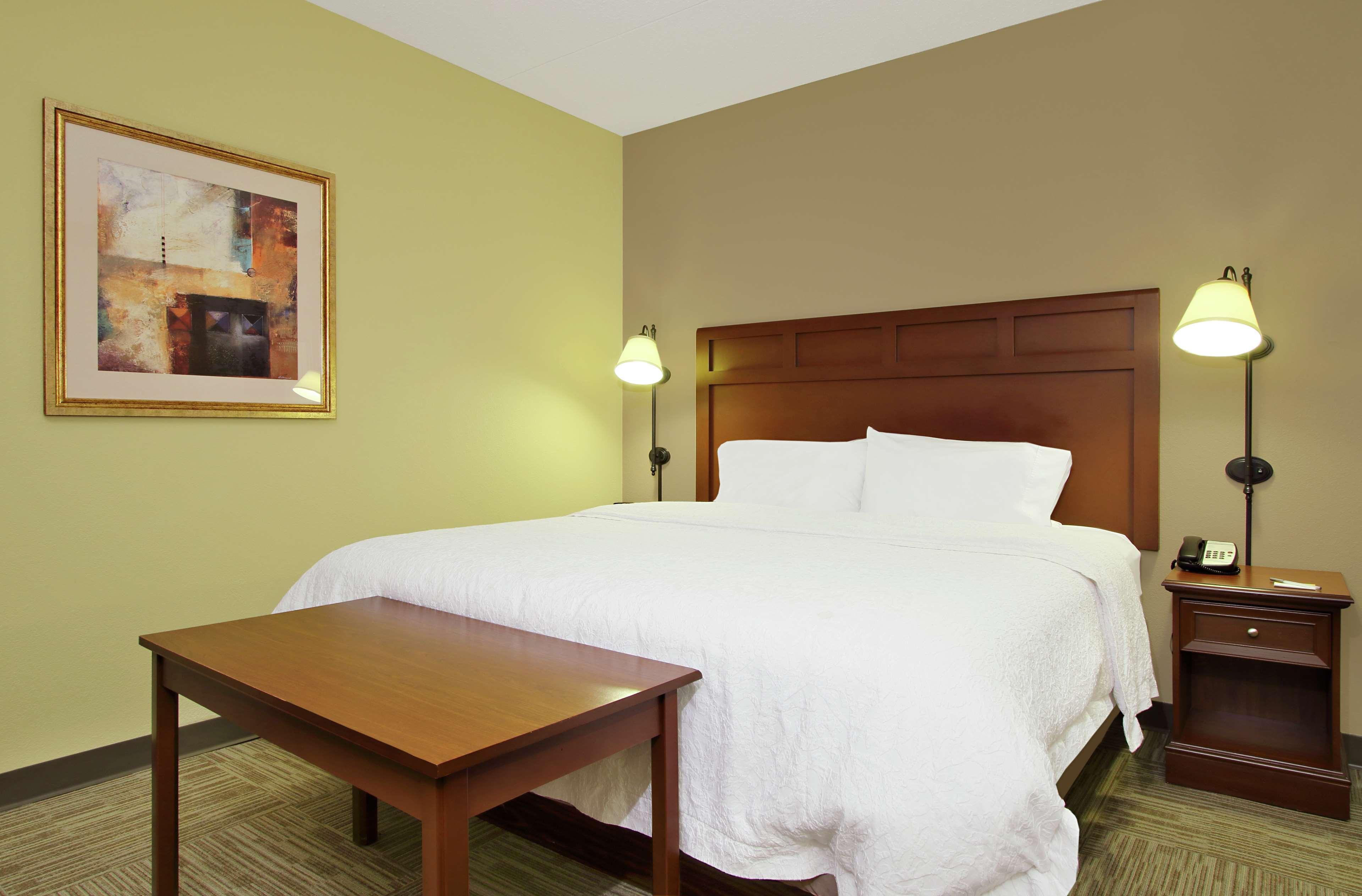 Hampton Inn & Suites Murray Exterior photo